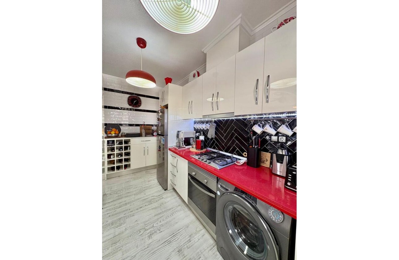 Resale - Villa -
Rojales - Costa Blanca