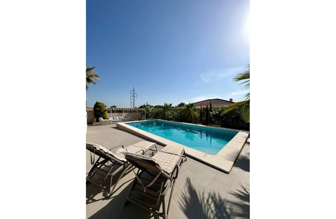 Resale - Villa -
Rojales - Costa Blanca