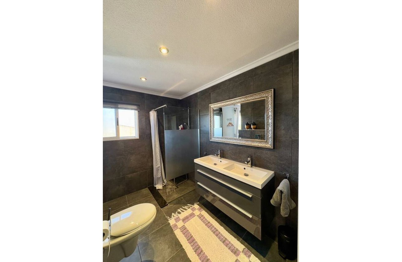 Resale - Villa -
Rojales - Costa Blanca