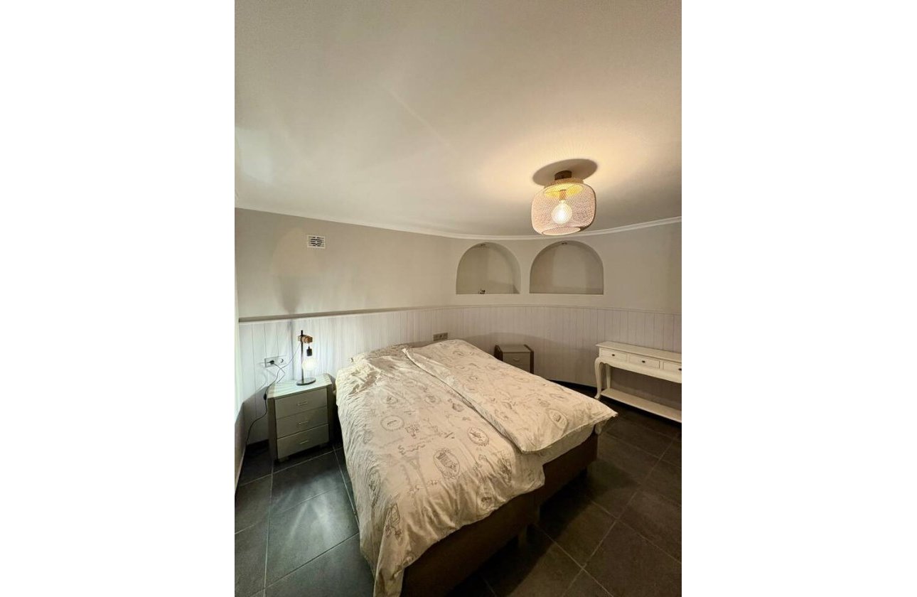 Resale - Villa -
Rojales - Costa Blanca