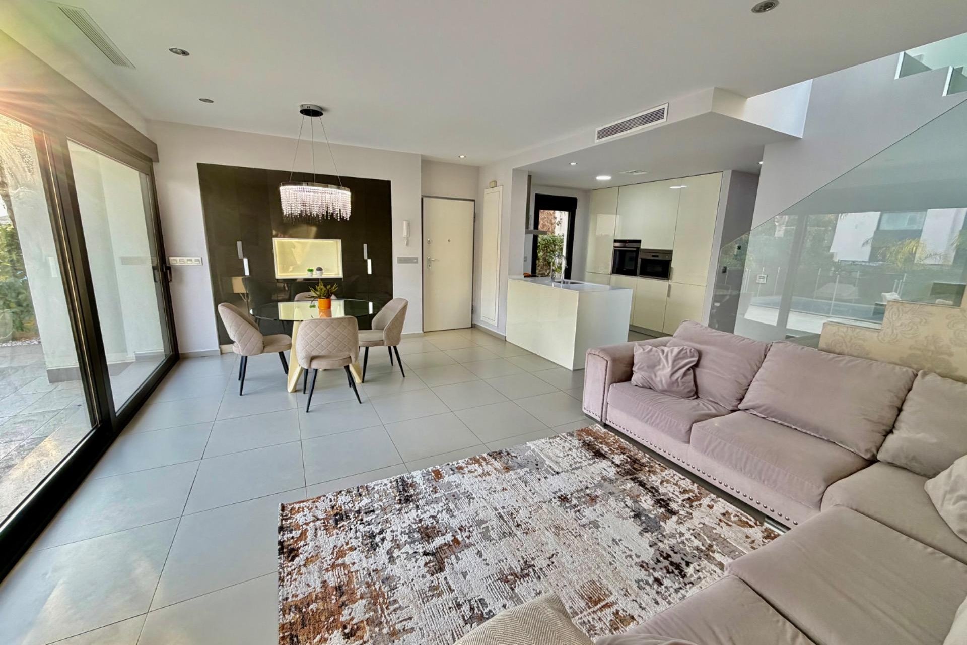 Resale - Villa -
Rojales - Cuidad Quesada