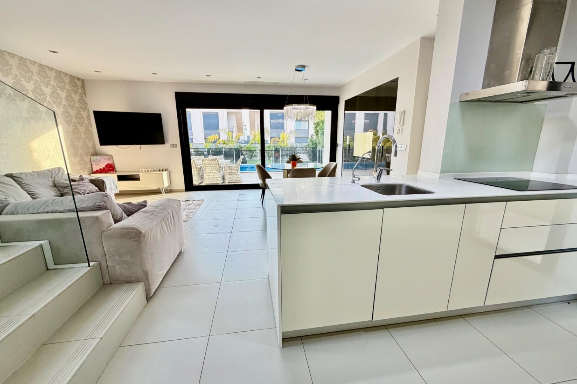 Resale - Villa -
Rojales - Cuidad Quesada