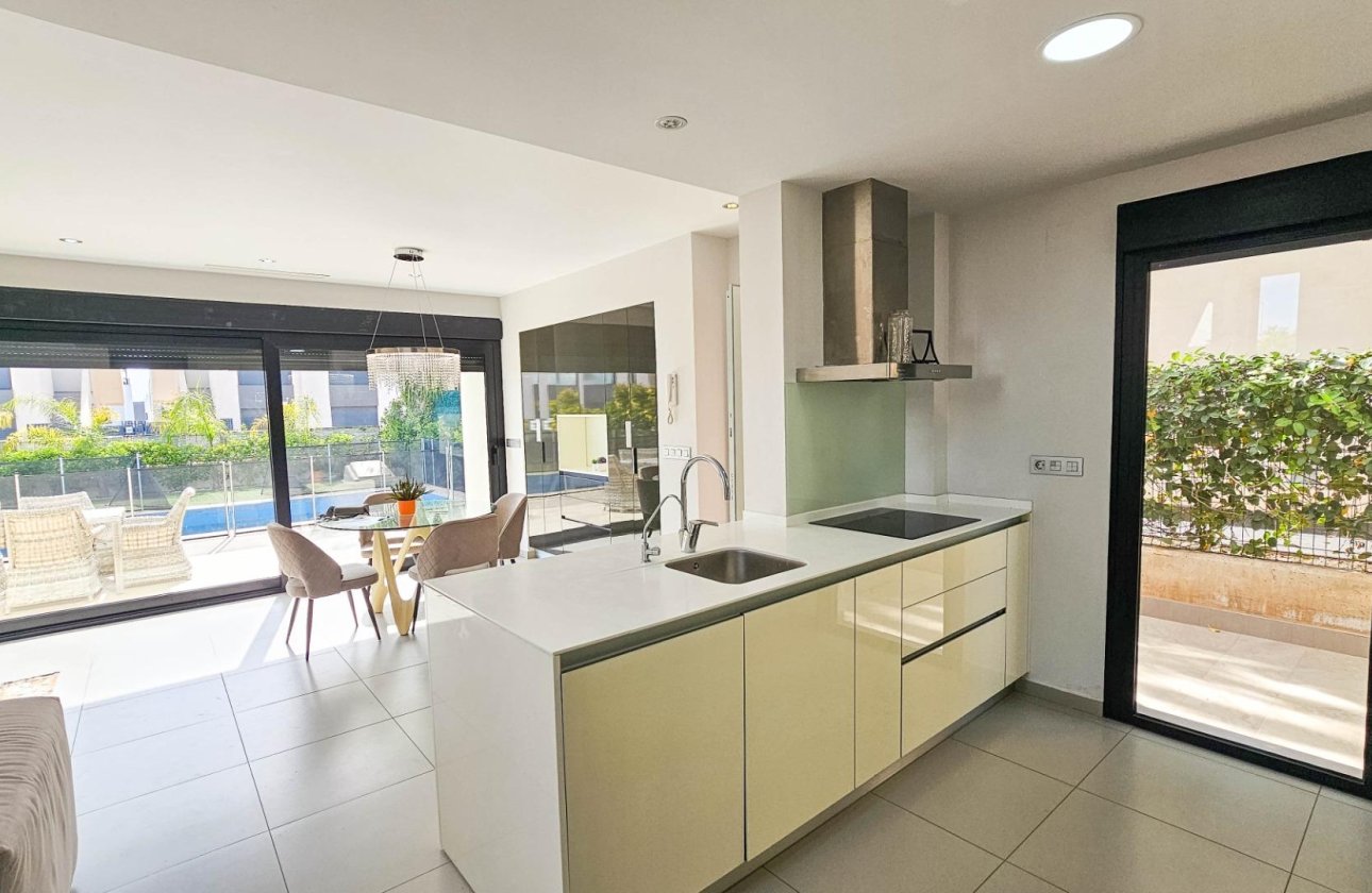 Resale - Villa -
Rojales - Cuidad Quesada