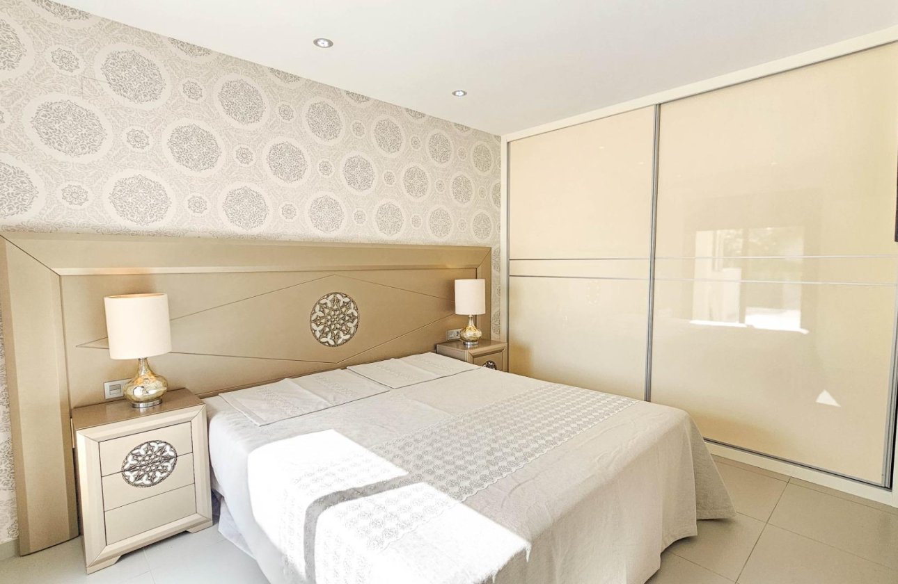 Resale - Villa -
Rojales - Cuidad Quesada