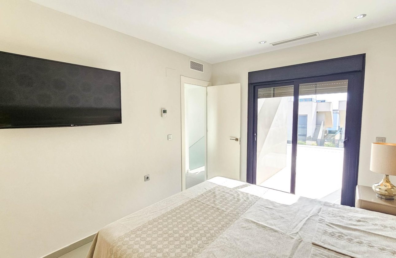 Resale - Villa -
Rojales - Cuidad Quesada