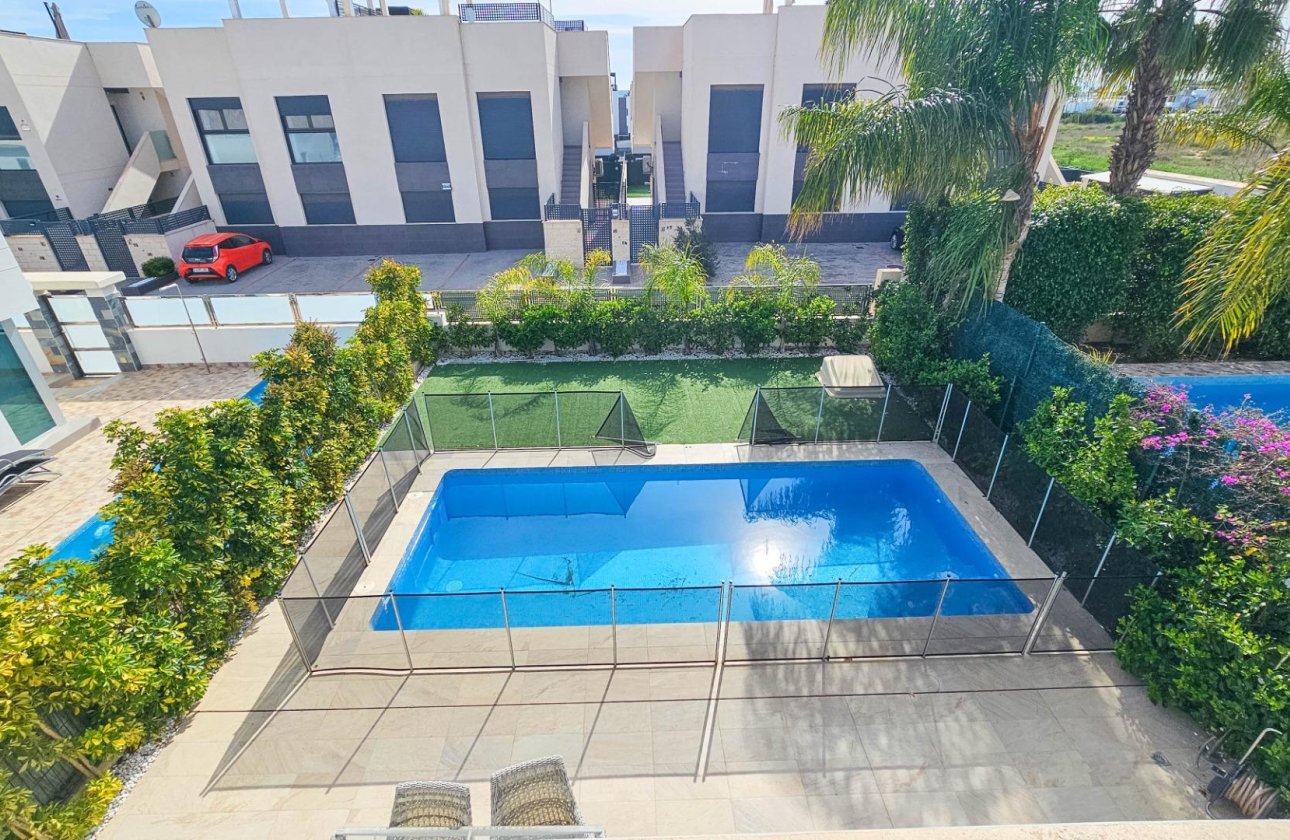 Resale - Villa -
Rojales - Cuidad Quesada