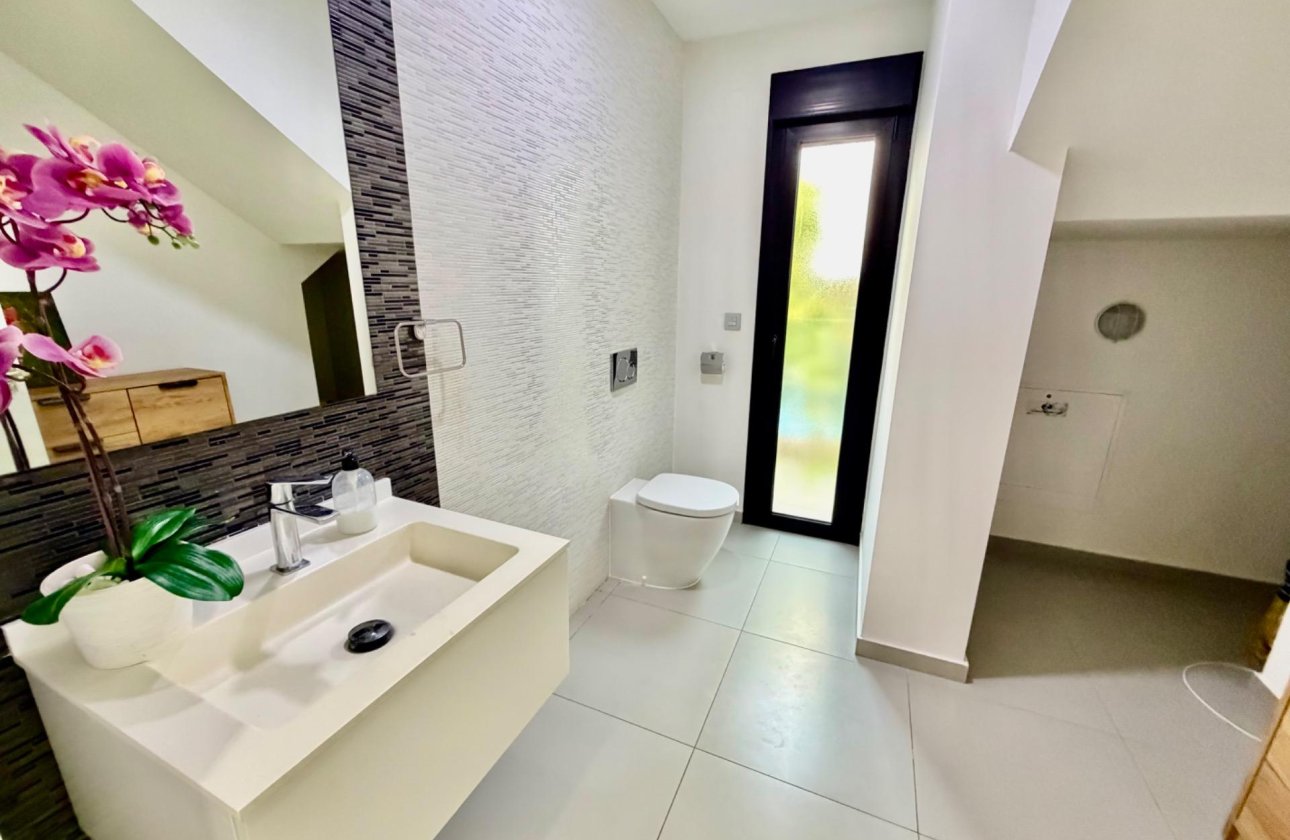 Resale - Villa -
Rojales - Cuidad Quesada