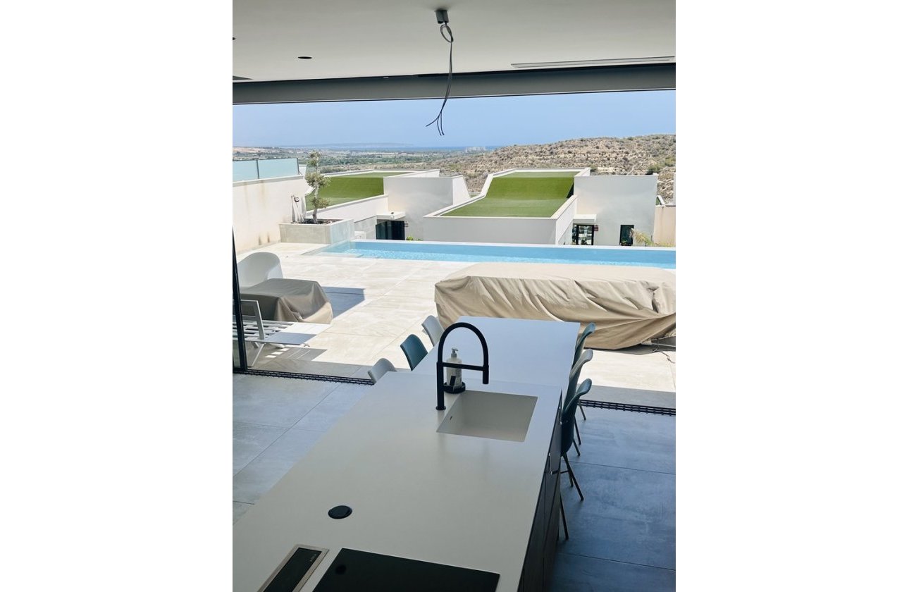 Resale - Villa -
Rojales Hills - Costa Blanca