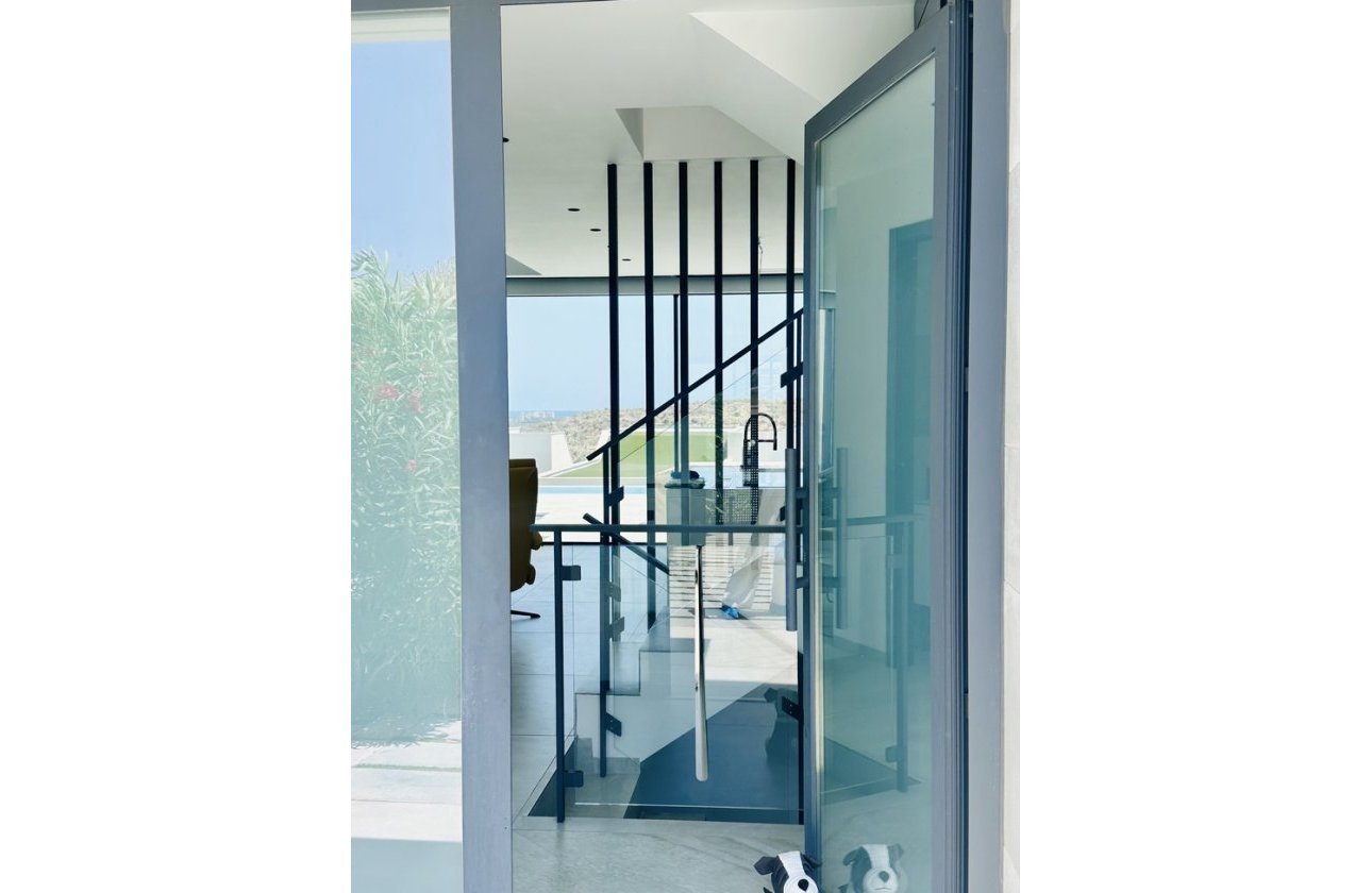 Resale - Villa -
Rojales Hills - Costa Blanca