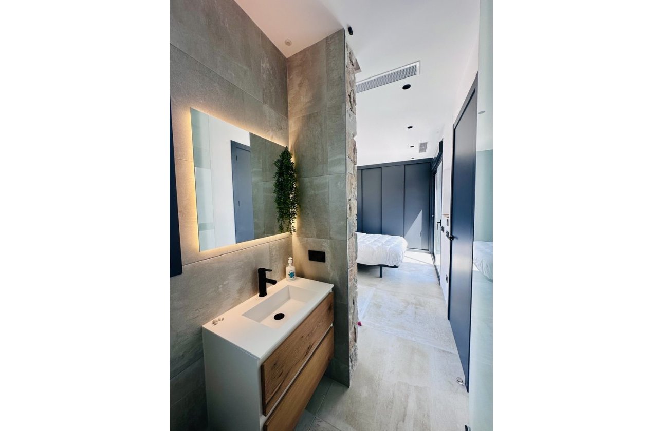 Resale - Villa -
Rojales Hills - Costa Blanca