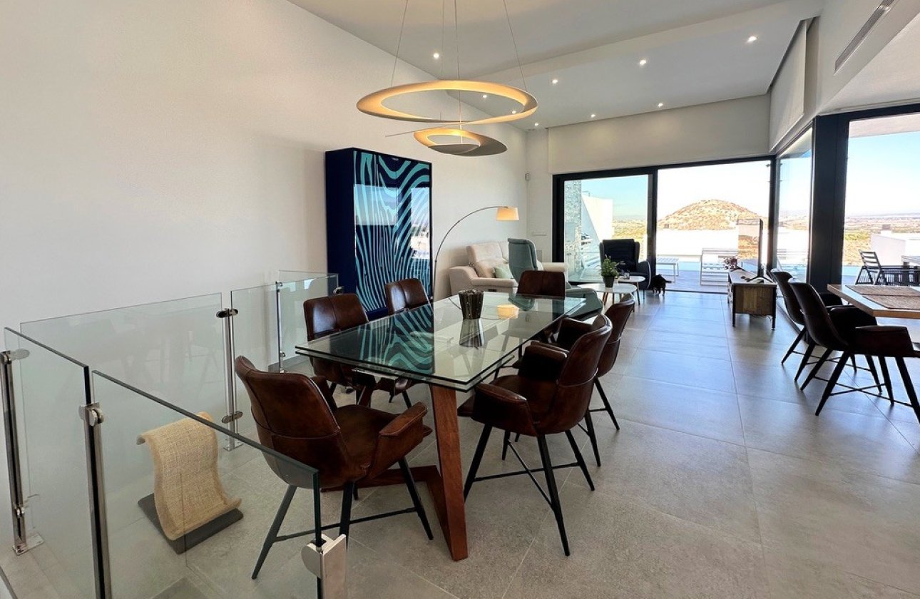 Resale - Villa -
Rojales - Inland