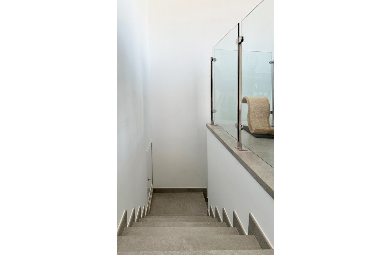 Resale - Villa -
Rojales - Inland