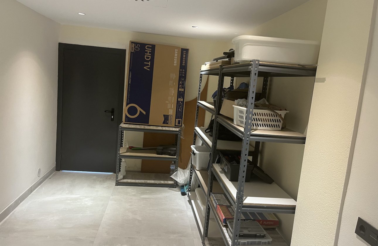 Resale - Villa -
Rojales - Inland