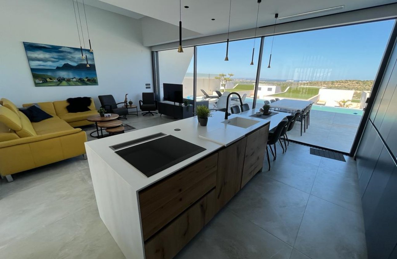 Resale - Villa -
Rojales - Inland