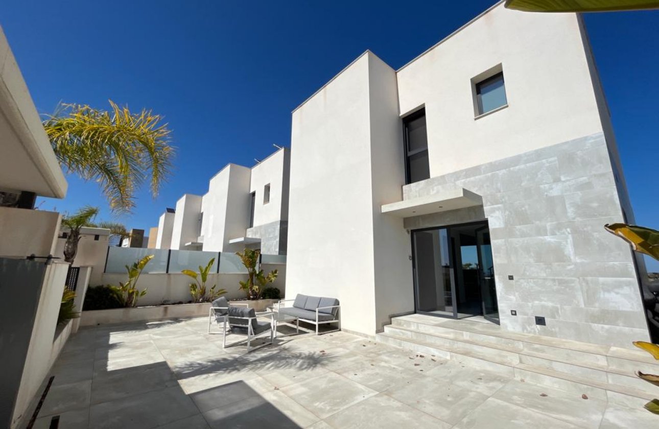 Resale - Villa -
Rojales - Inland