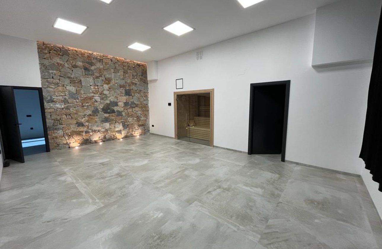 Resale - Villa -
Rojales - Inland