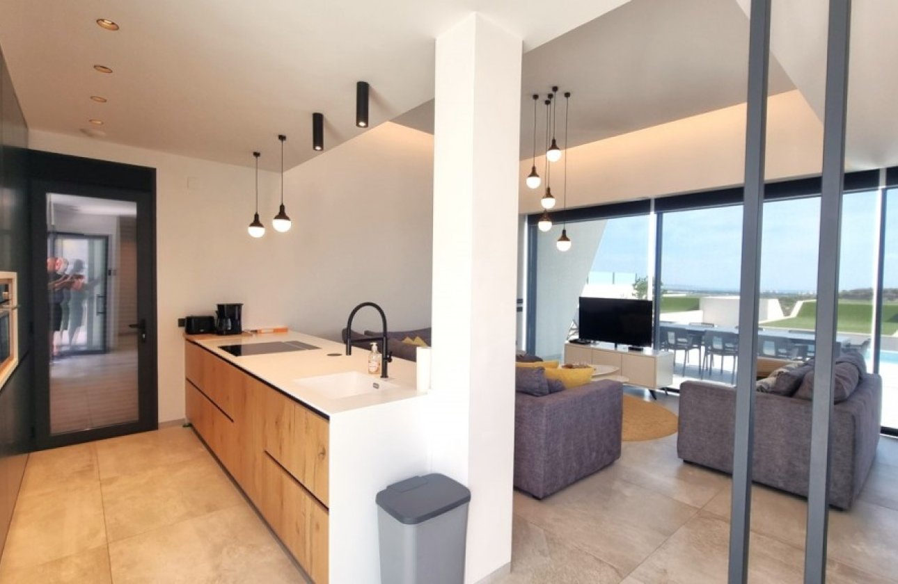 Resale - Villa -
Rojales - Inland