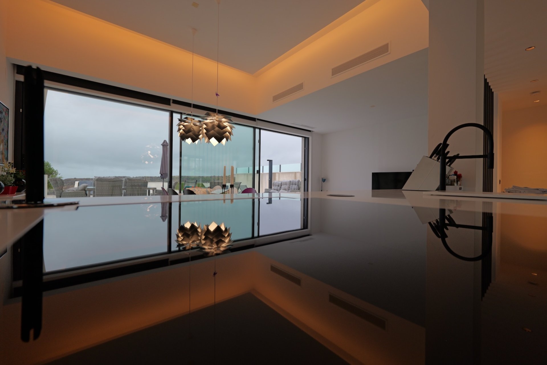 Resale - Villa -
Rojales - Inland