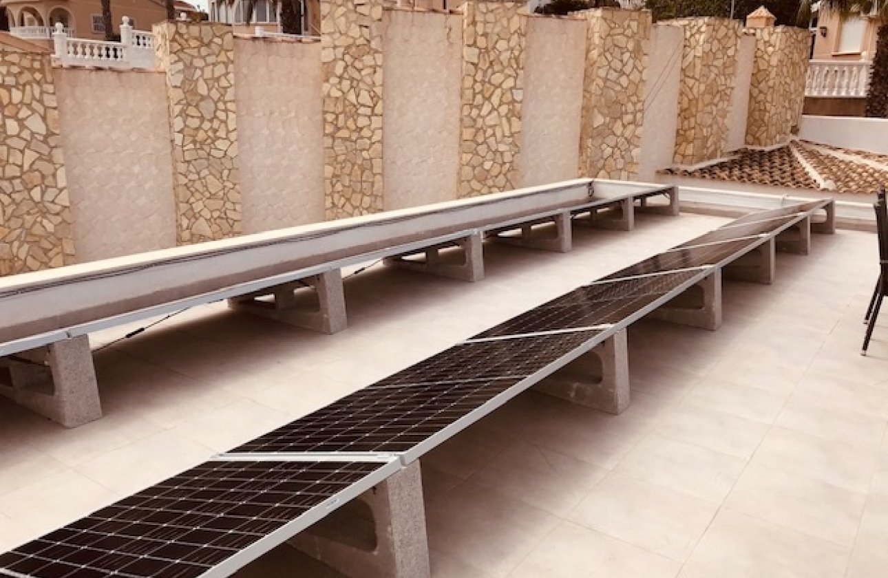 Resale - Villa -
Rojales - Inland