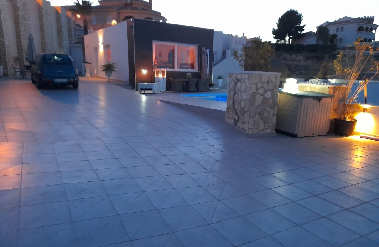 Resale - Villa -
Rojales - Inland