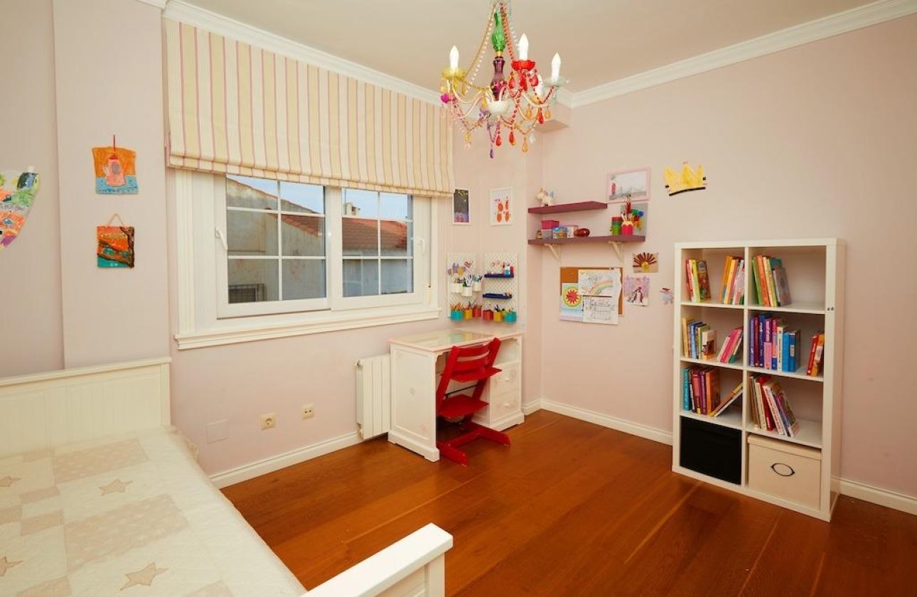 Resale - Villa -
Rojales - Inland