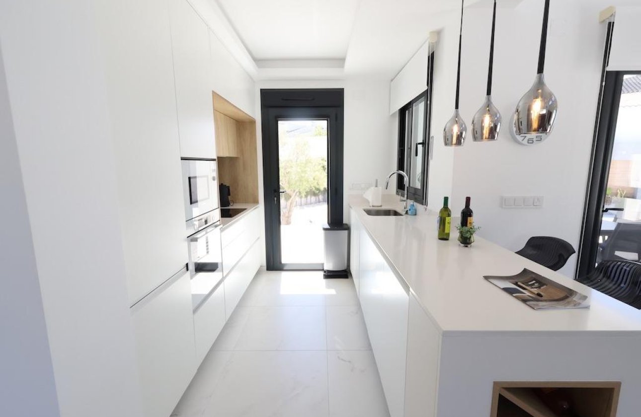Resale - Villa -
Rojales - Inland