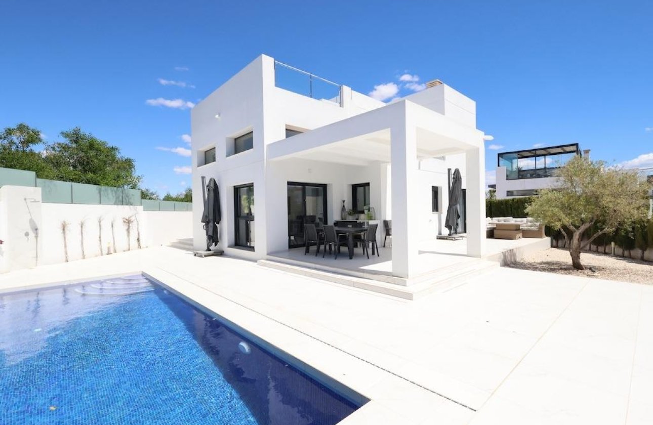 Resale - Villa -
Rojales - Inland
