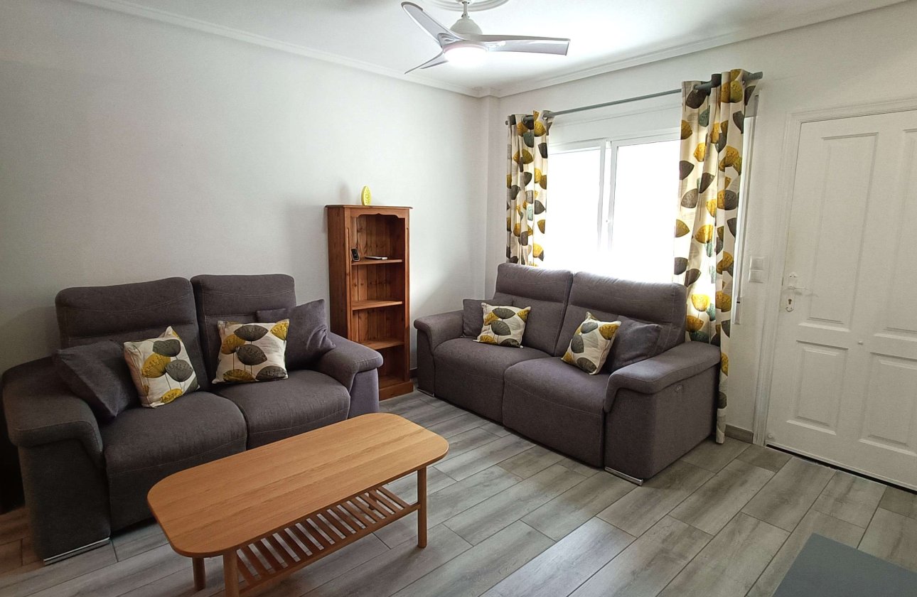 Resale - Villa -
Rojales - Inland