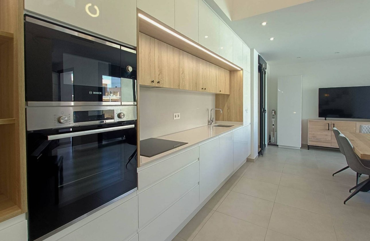 Resale - Villa -
Rojales - Inland
