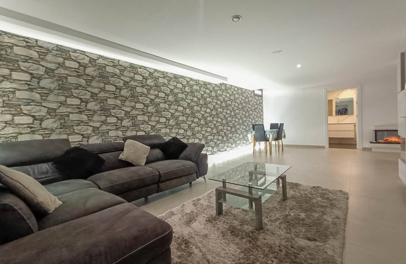 Resale - Villa -
Rojales - Inland