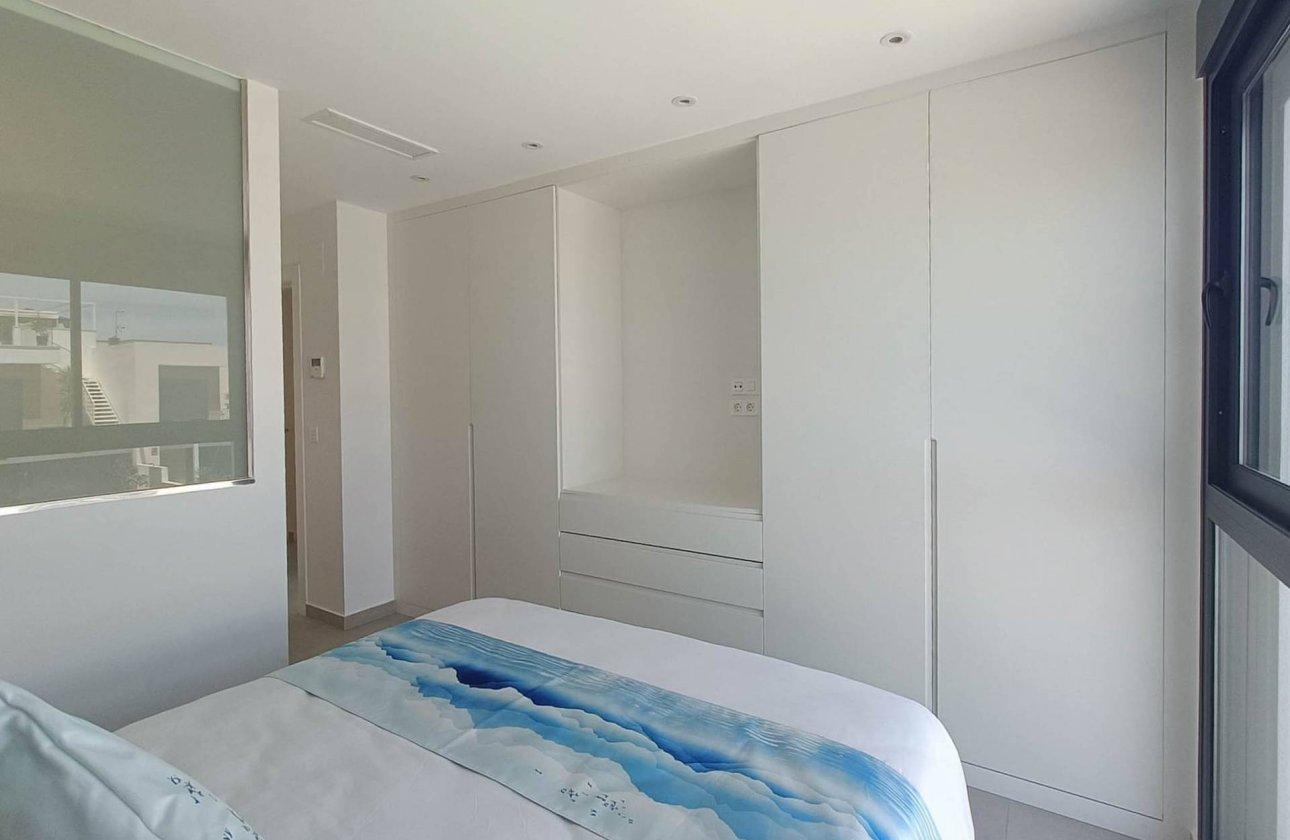 Resale - Villa -
Rojales - Inland