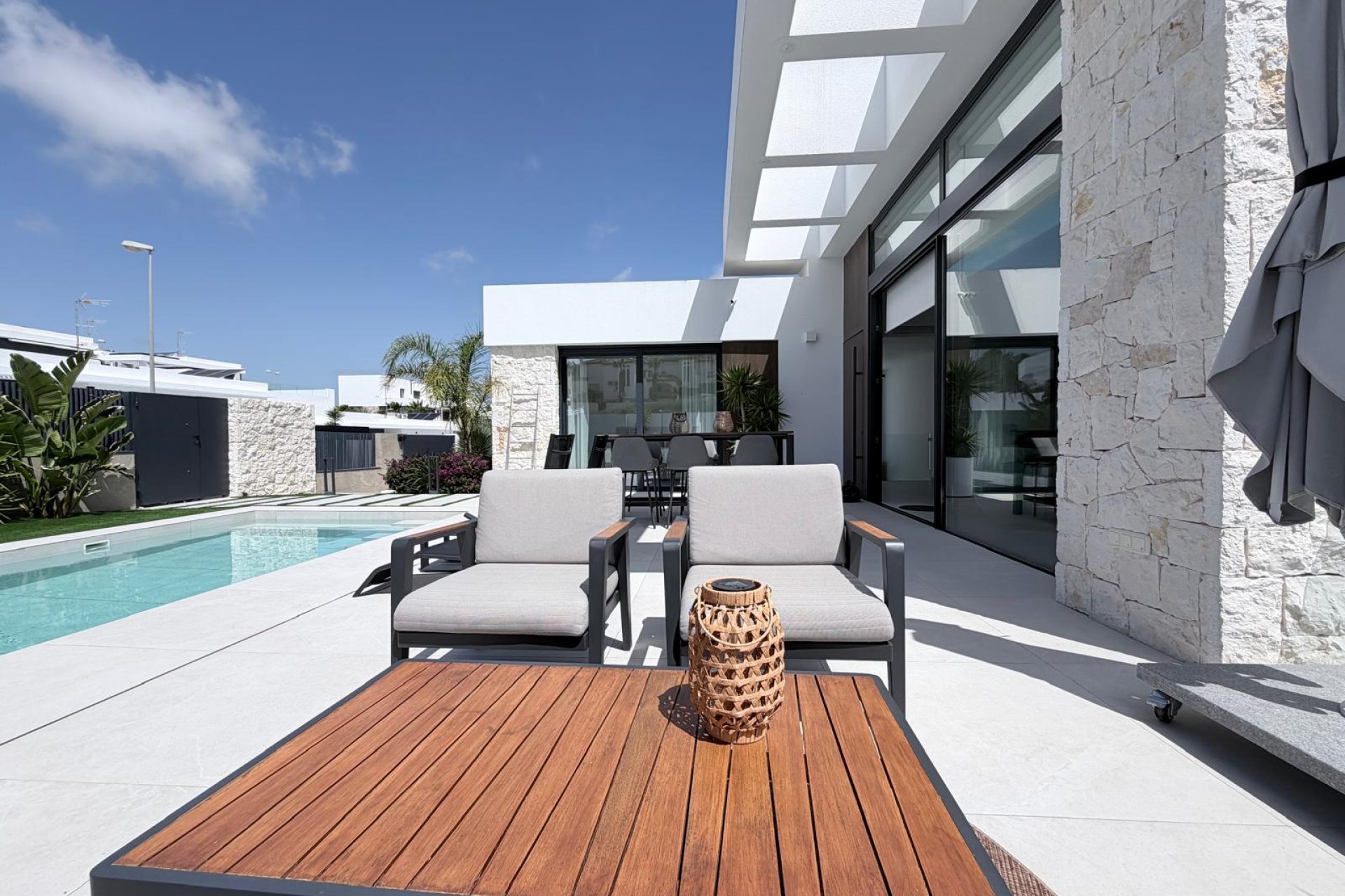 Resale - Villa -
Rojales - Inland