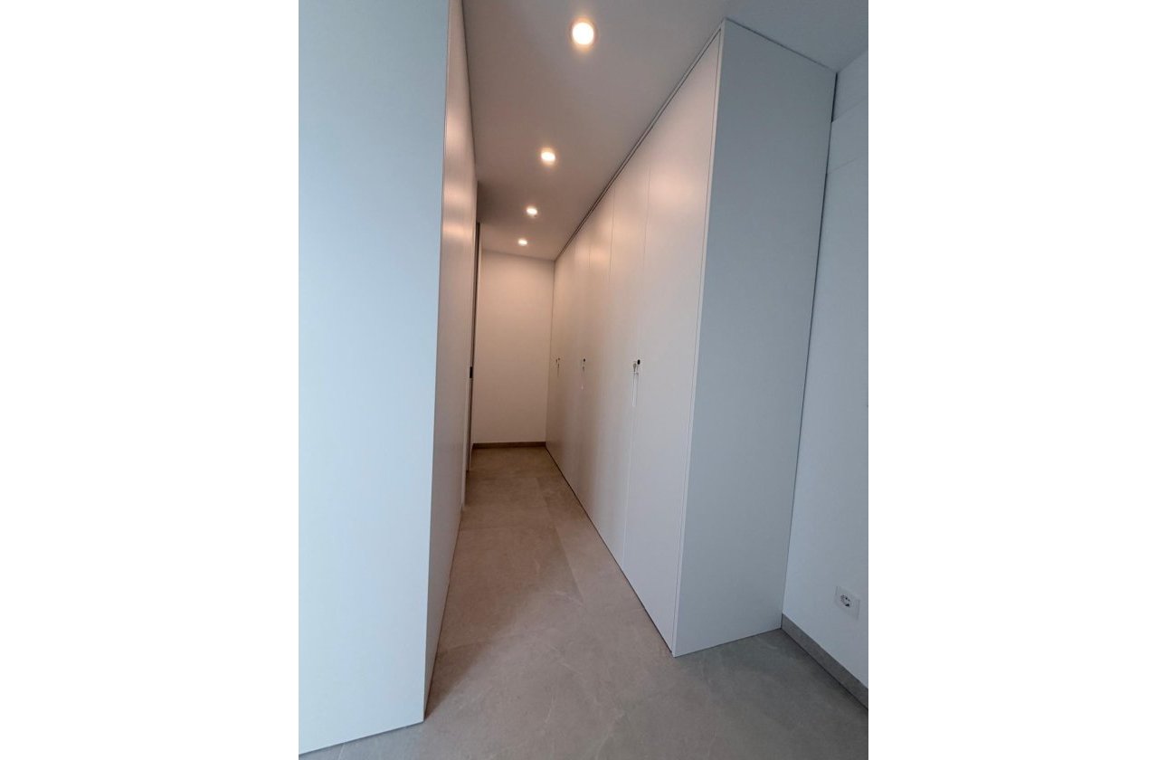 Resale - Villa -
Rojales - Inland