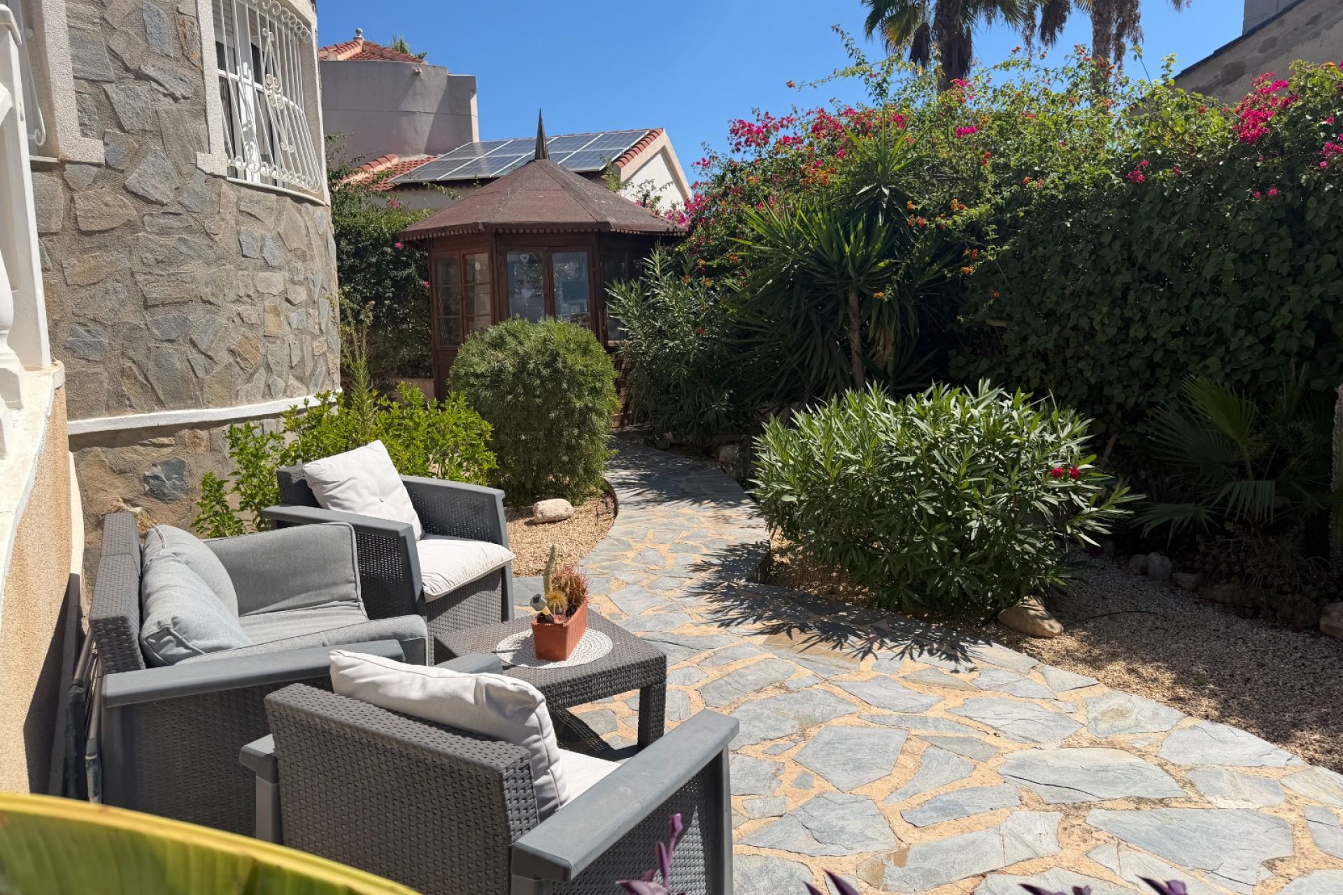 Resale - Villa -
Rojales - Inland