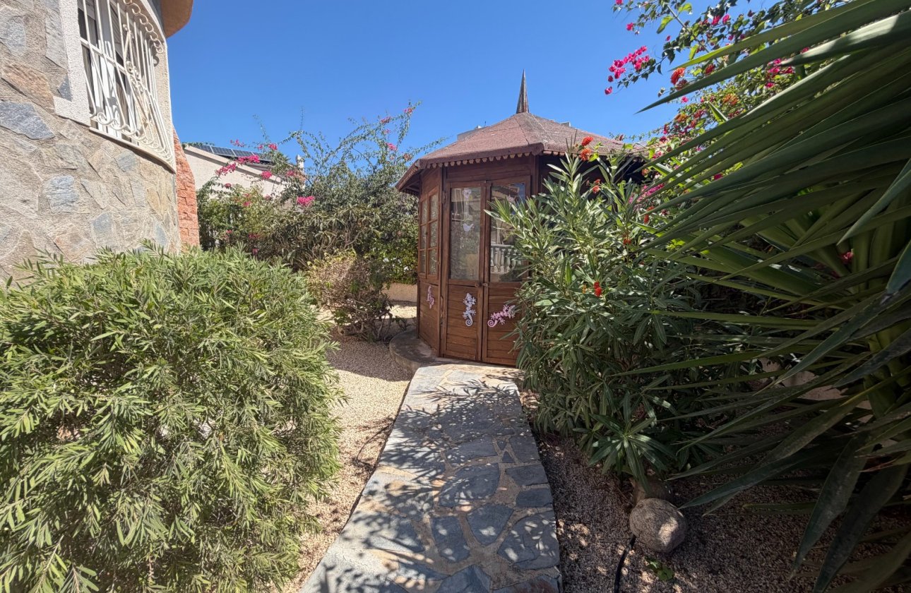 Resale - Villa -
Rojales - Inland