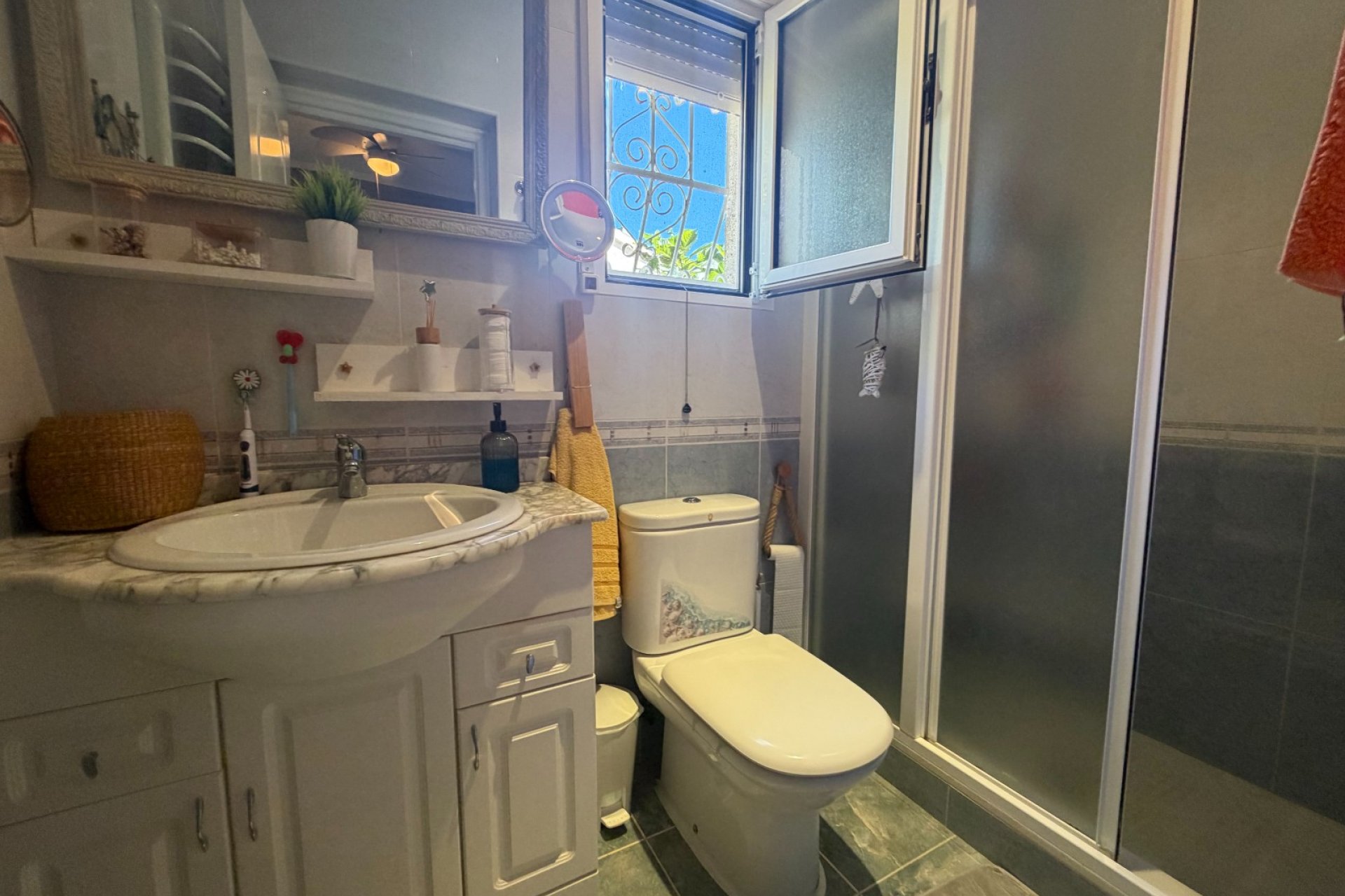 Resale - Villa -
Rojales - Inland