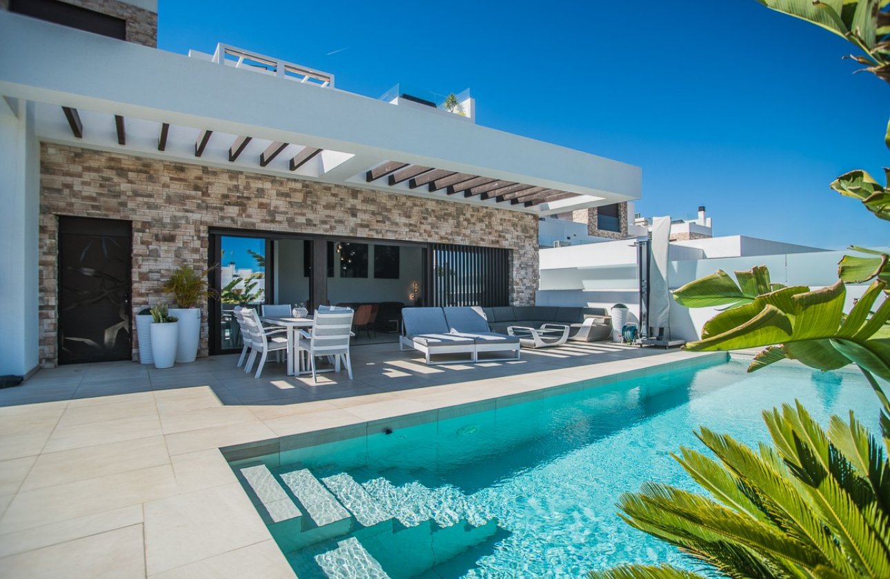 Resale - Villa -
Rojales - Inland