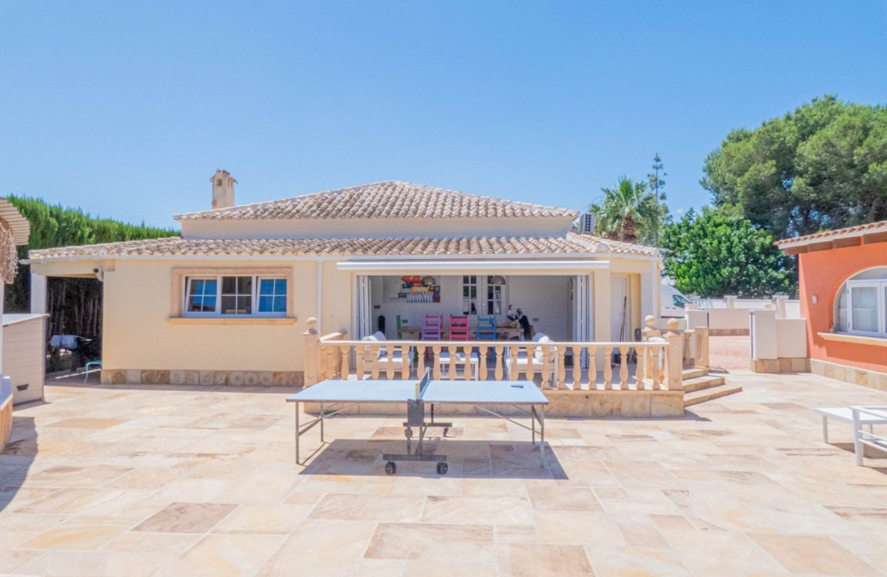 Resale - Villa -
Rojales - Inland