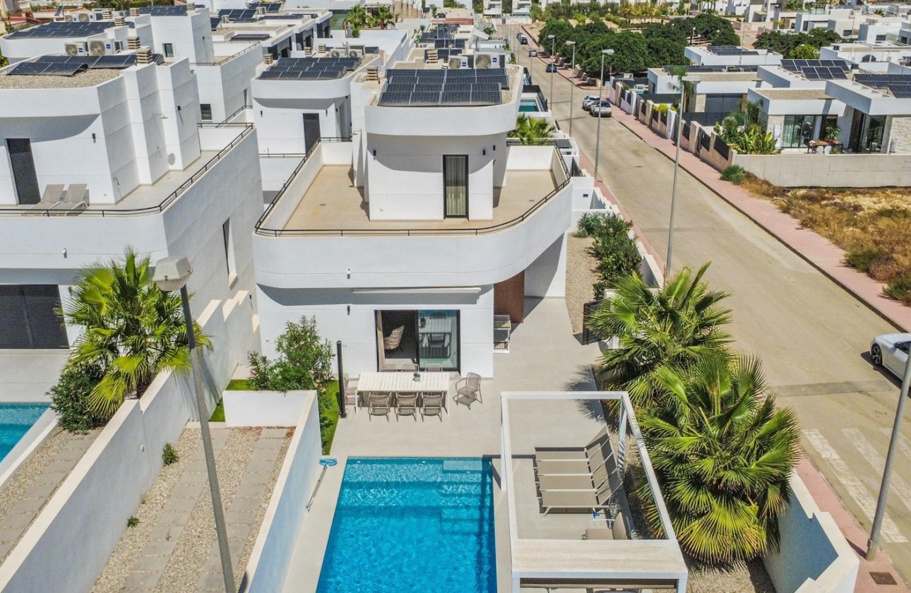 Resale - Villa -
Rojales - Inland