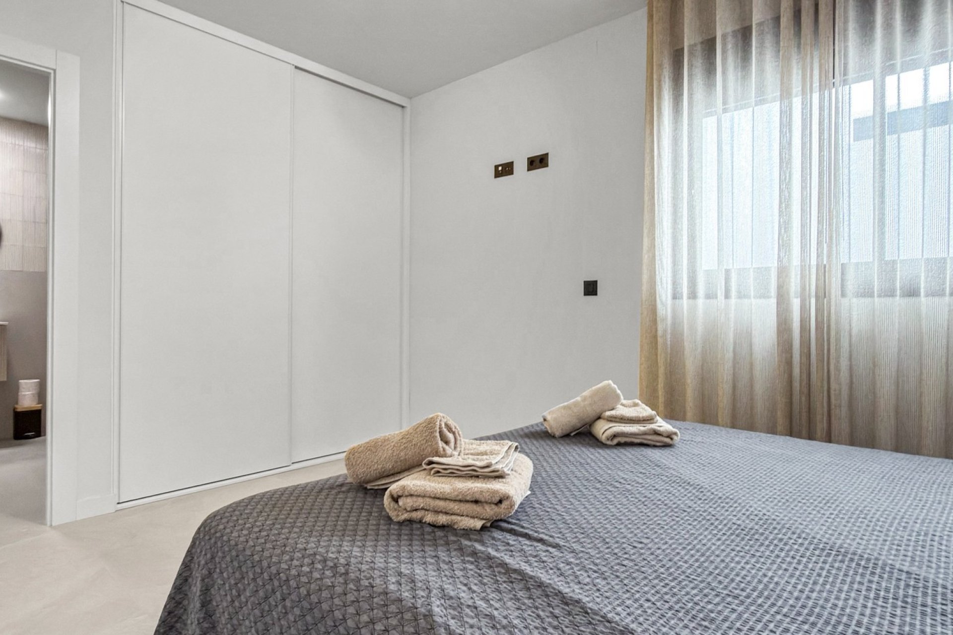 Resale - Villa -
Rojales - Inland