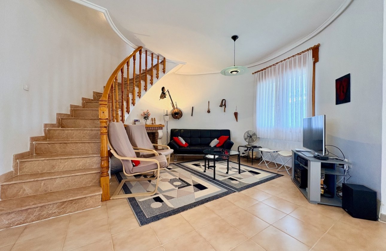 Resale - Villa -
Rojales - Inland
