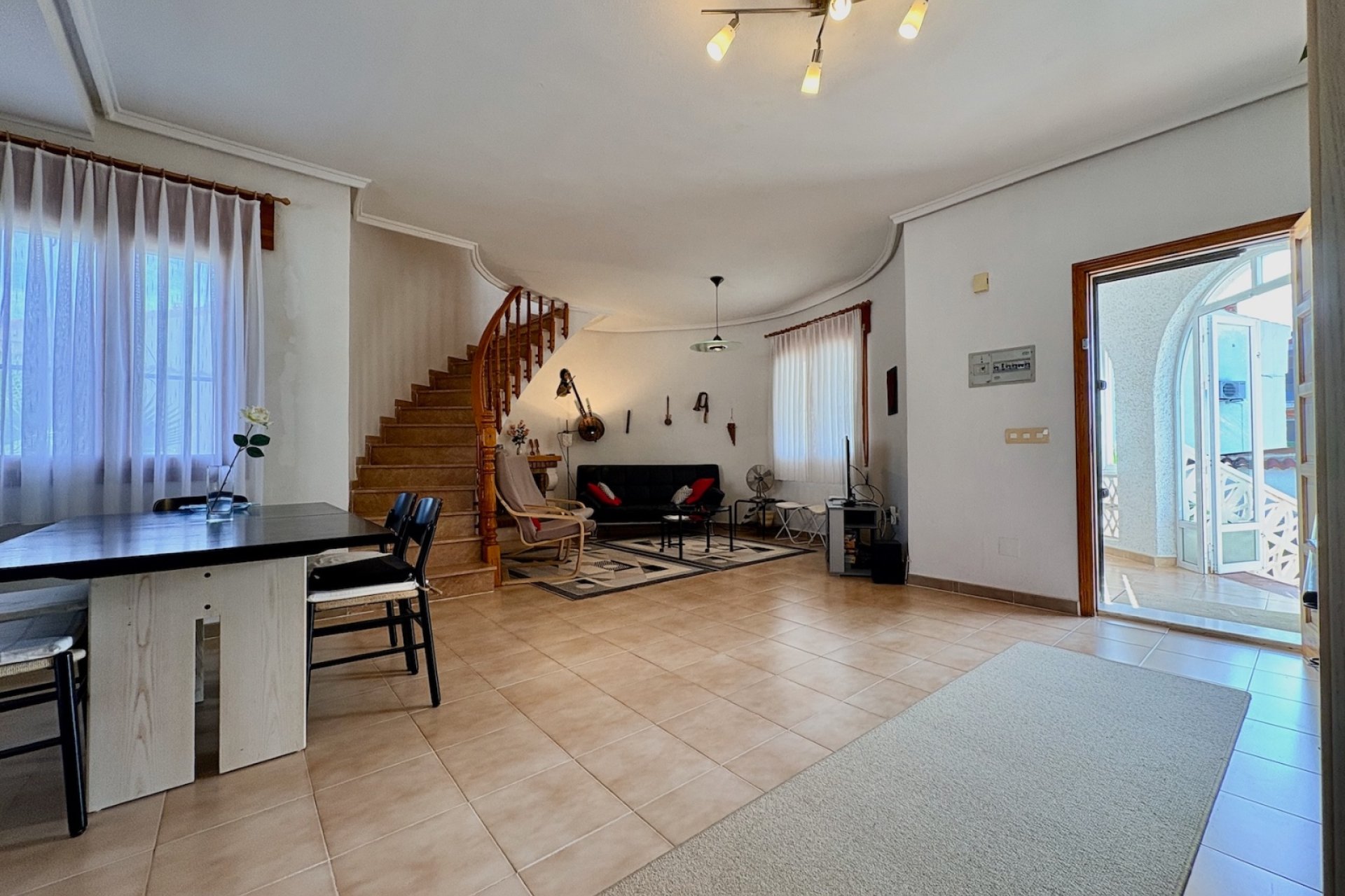Resale - Villa -
Rojales - Inland