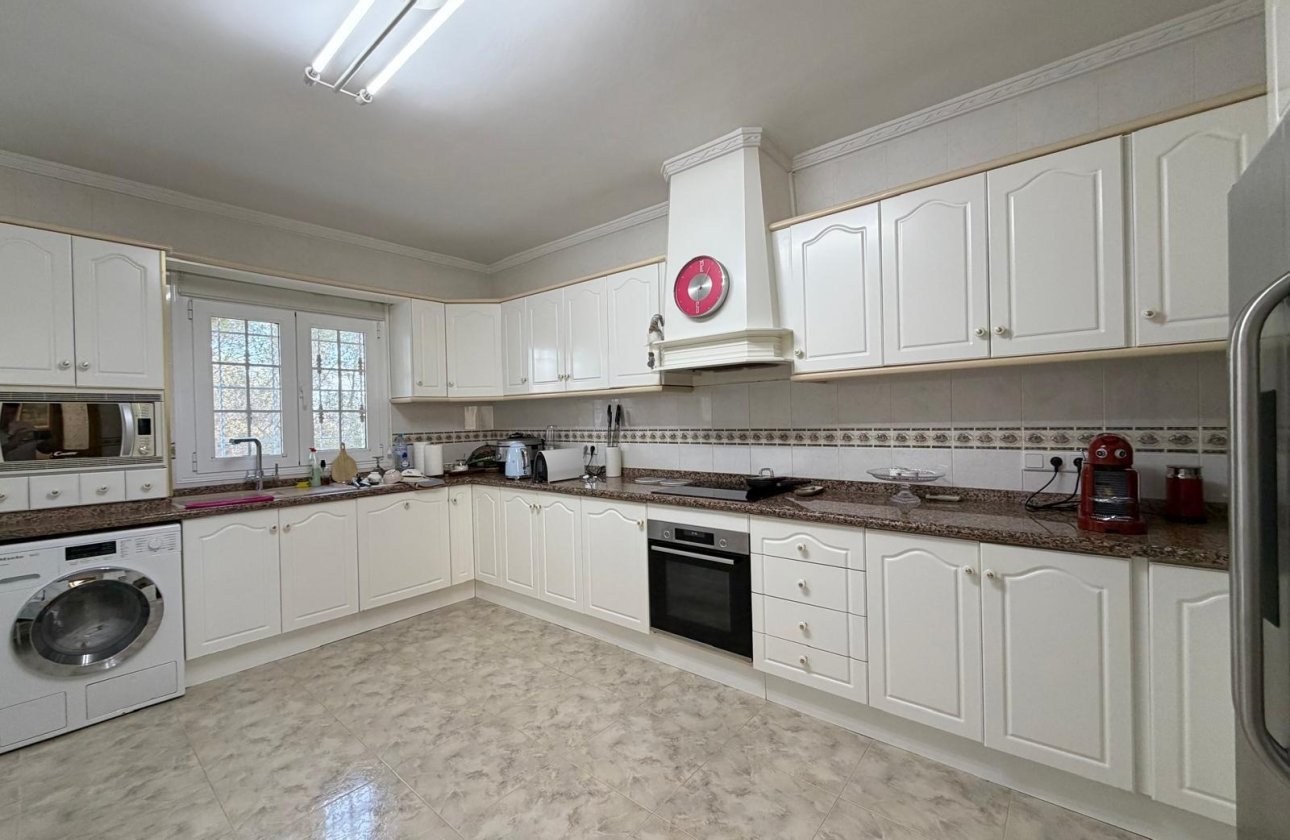 Resale - Villa -
Rojales - La Fiesta