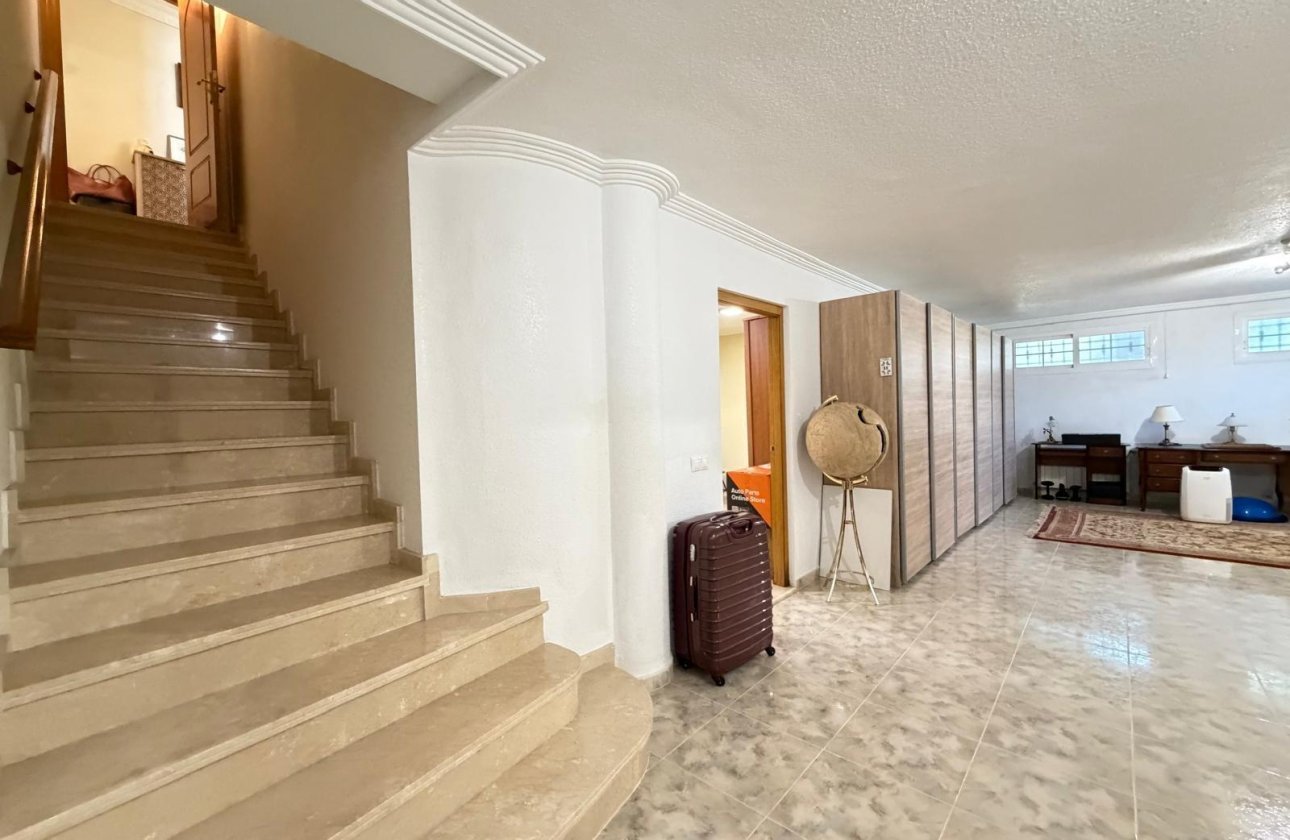 Resale - Villa -
Rojales - La Fiesta