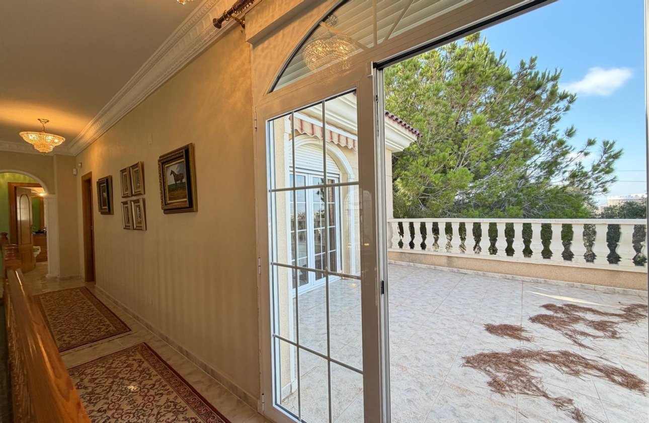 Resale - Villa -
Rojales - La Fiesta
