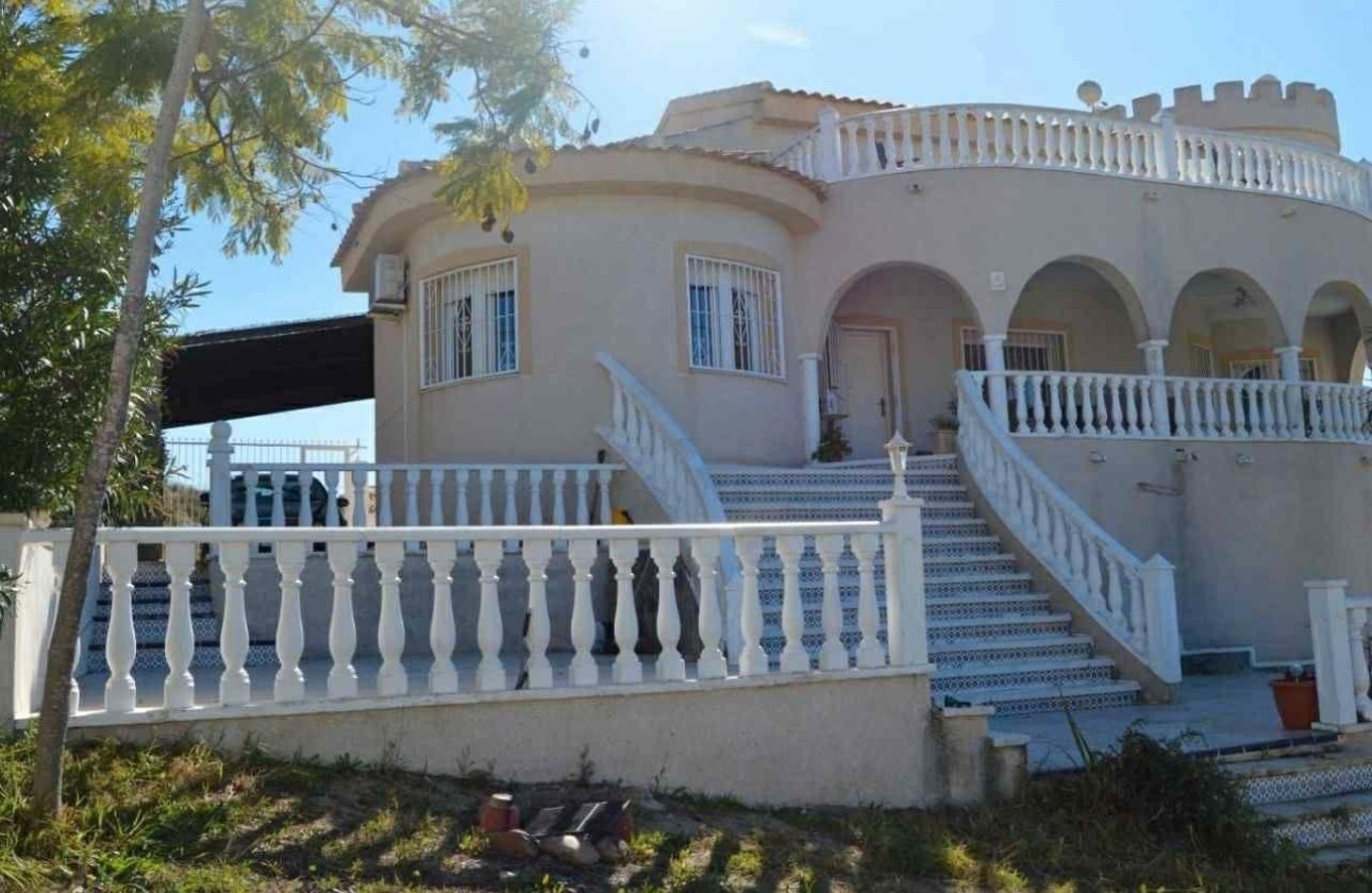 Resale - Villa -
Rojales - La Marquesa
