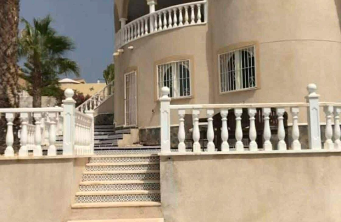 Resale - Villa -
Rojales - La Marquesa