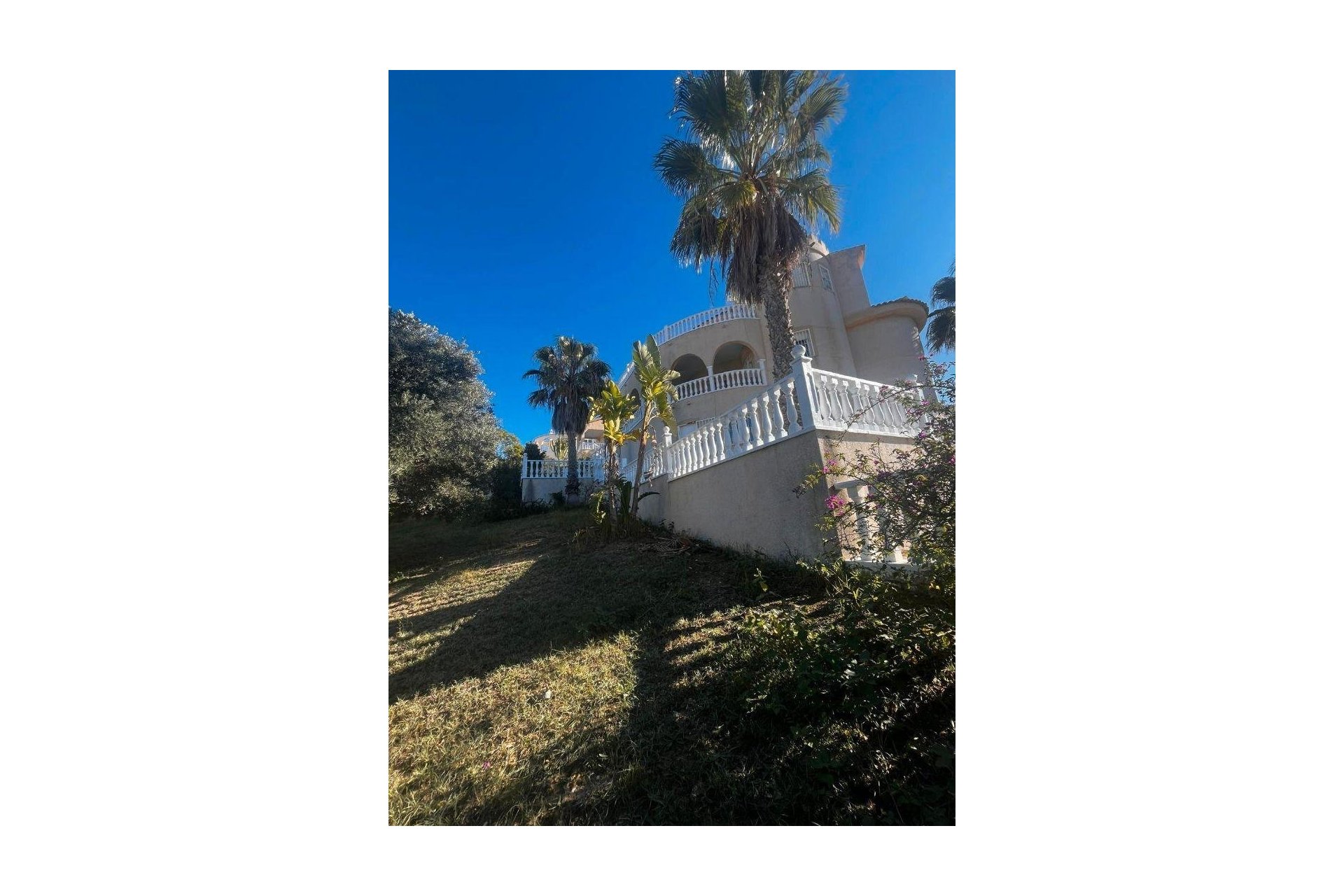 Resale - Villa -
Rojales - La Marquesa