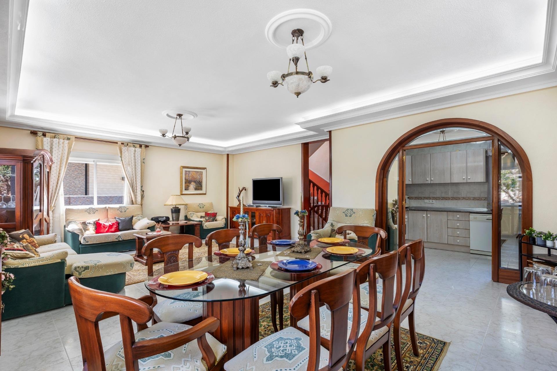 Resale - Villa -
Rojales - Pueblo Bravo