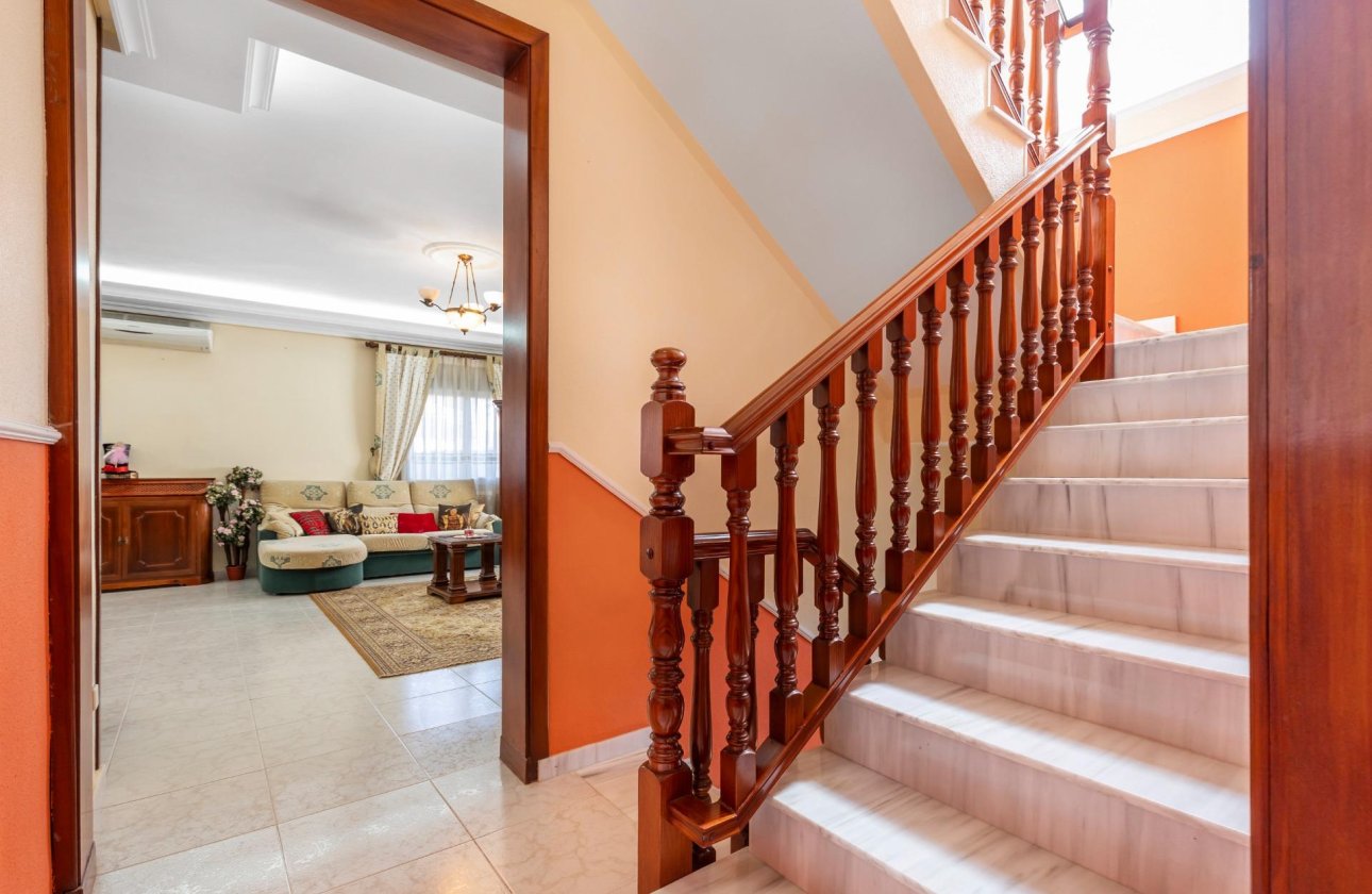 Resale - Villa -
Rojales - Pueblo Bravo